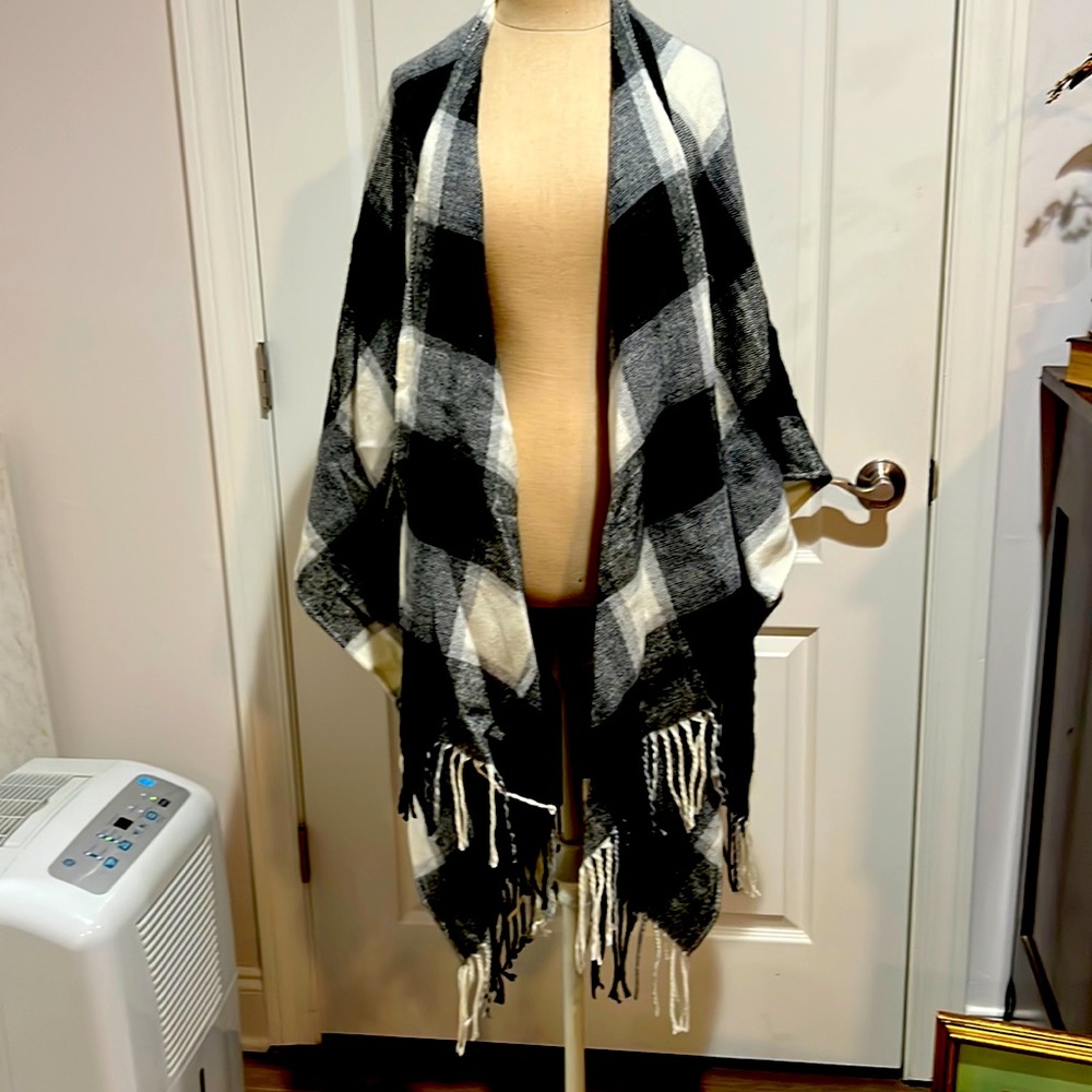 Soft Surroundings Wrap